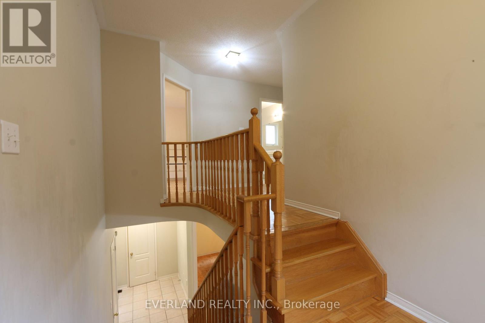 Upper - 49 Falling River Drive, Richmond Hill, ON - Indoor Photo Showing Other Room