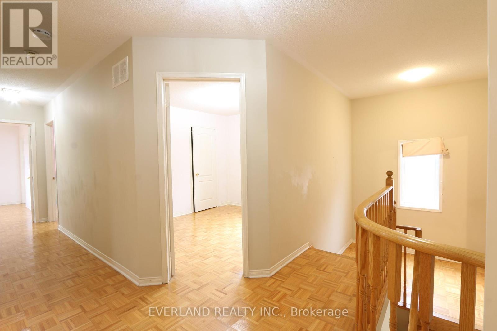 Upper - 49 Falling River Drive, Richmond Hill, ON - Indoor Photo Showing Other Room