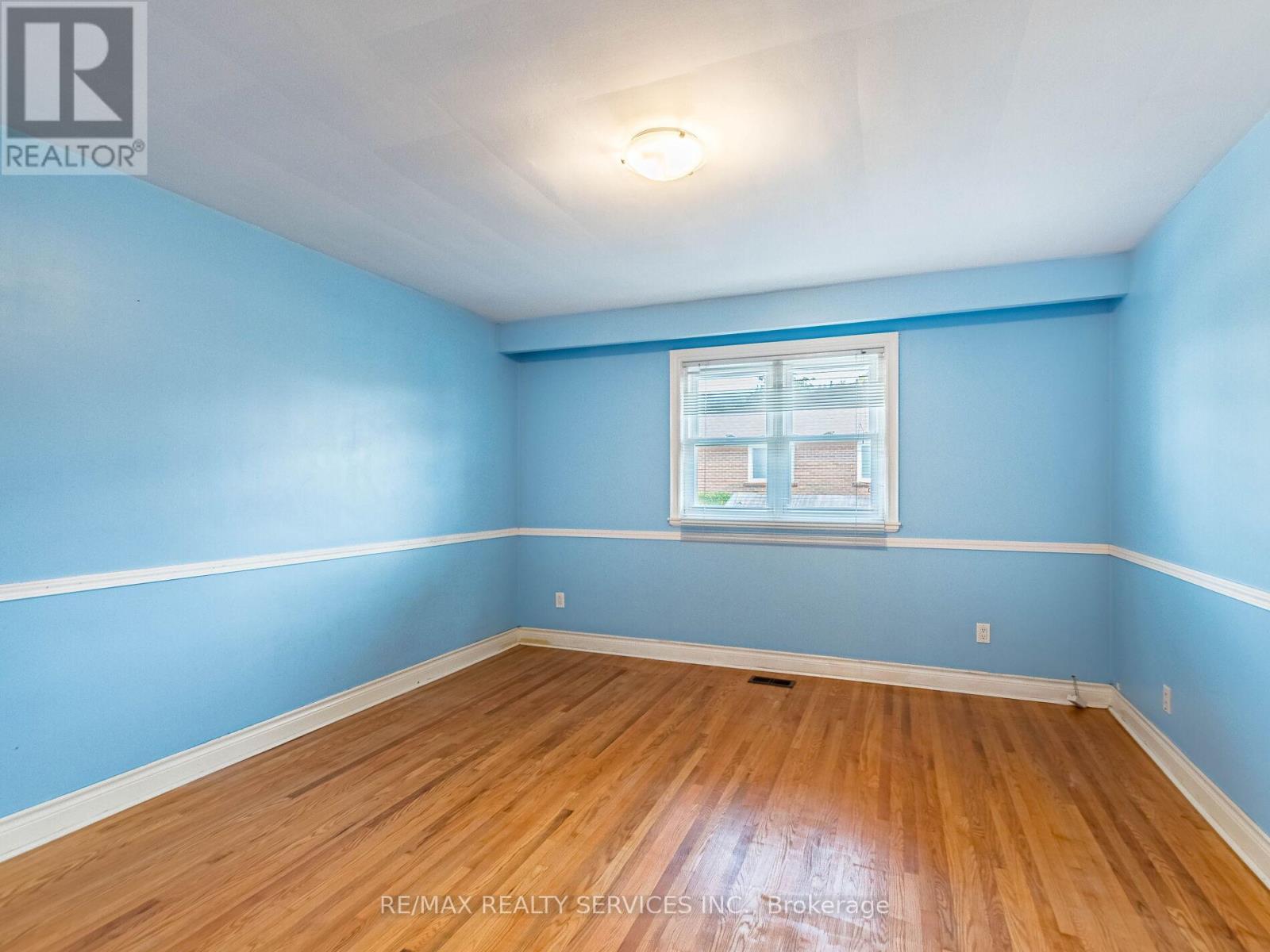 17 Fallway Road, Brampton, ON - Indoor Photo Showing Other Room