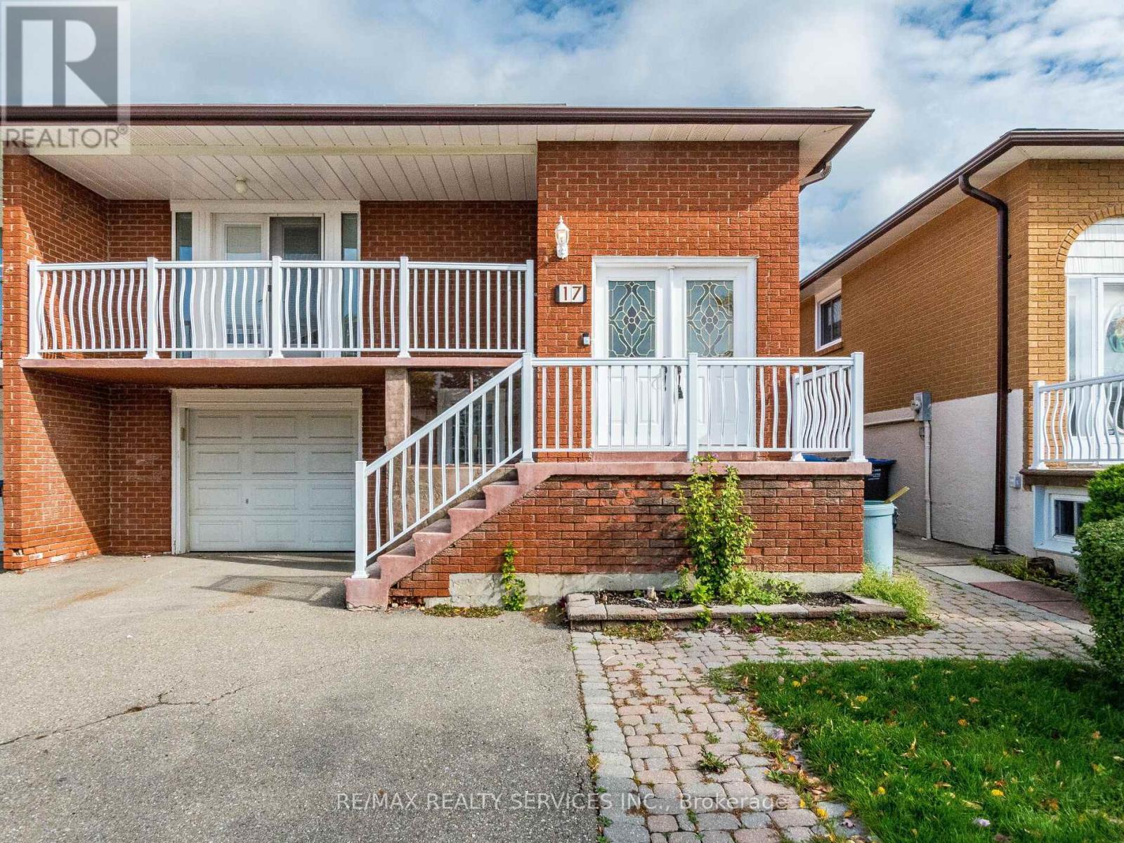 17 Fallway Road, Brampton, ON - Outdoor With Exterior