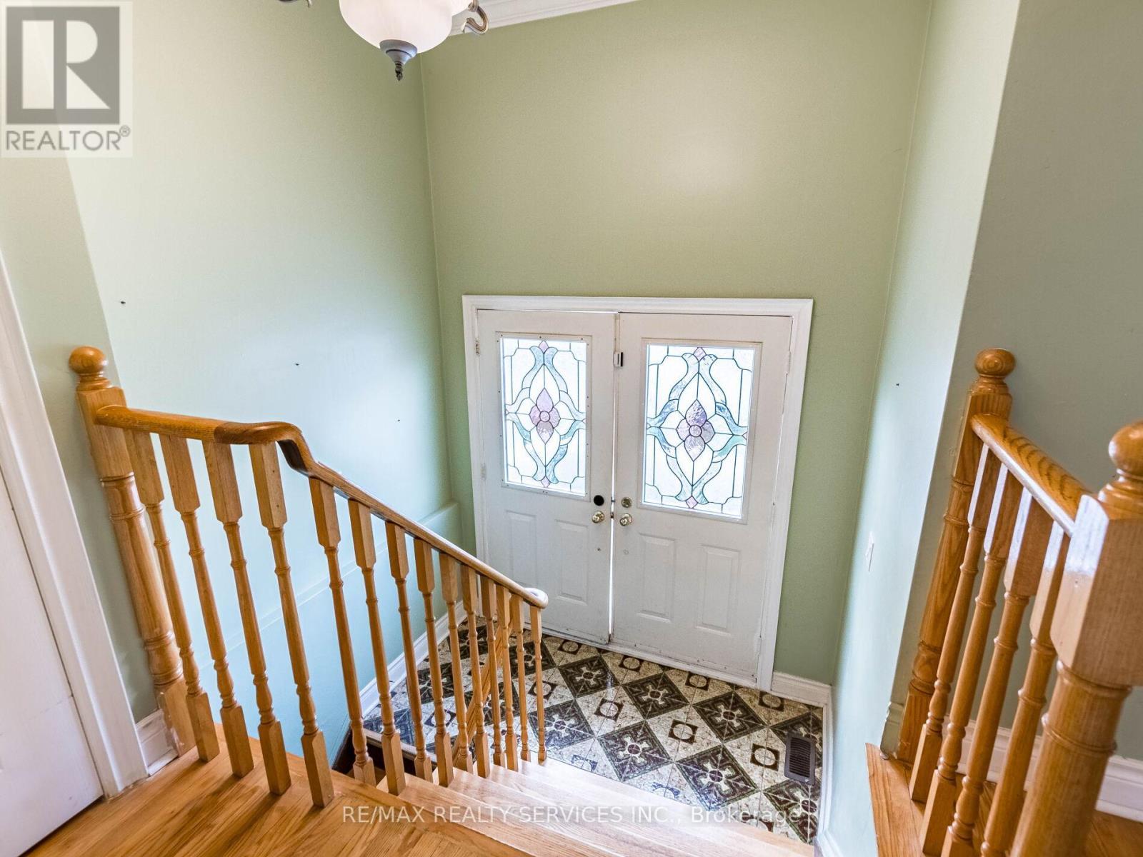 17 Fallway Road, Brampton, ON - Indoor Photo Showing Other Room