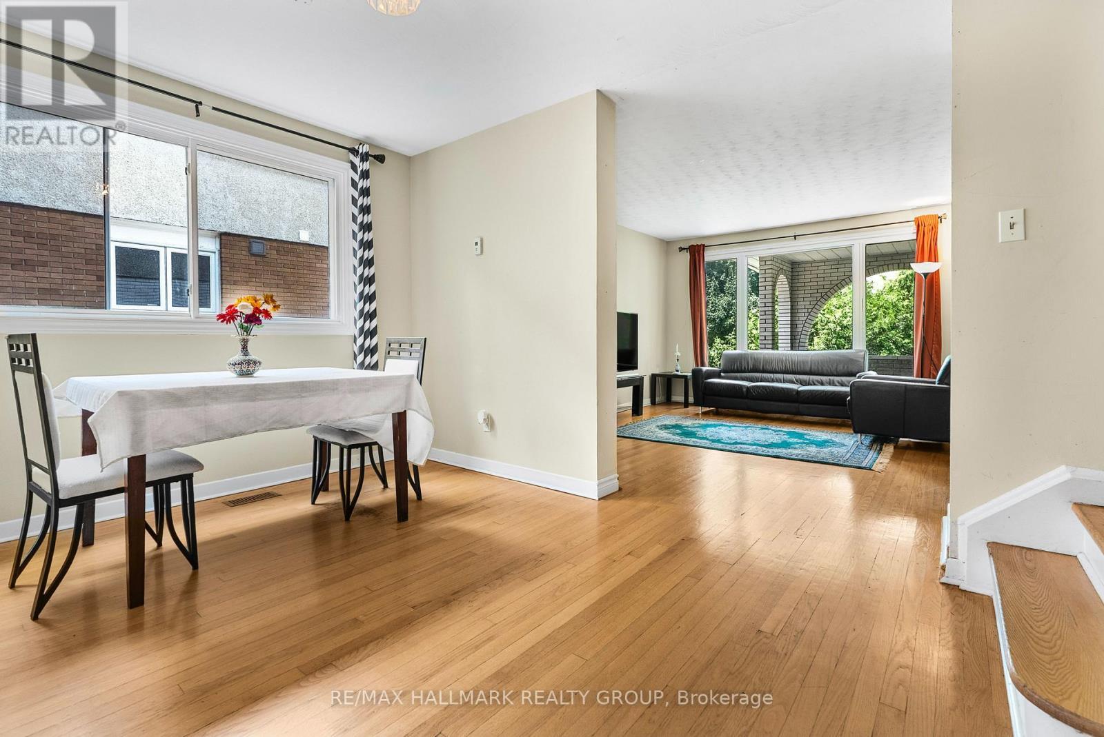 2666 Regina Street, Ottawa, ON - Indoor Photo Showing Dining Room