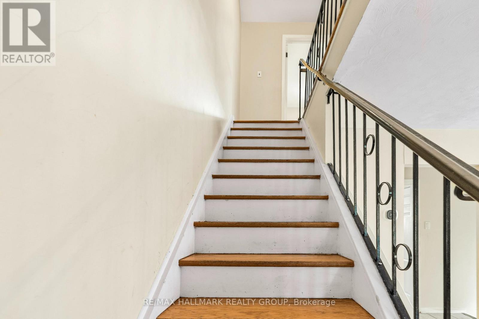 2666 Regina Street, Ottawa, ON - Indoor Photo Showing Other Room