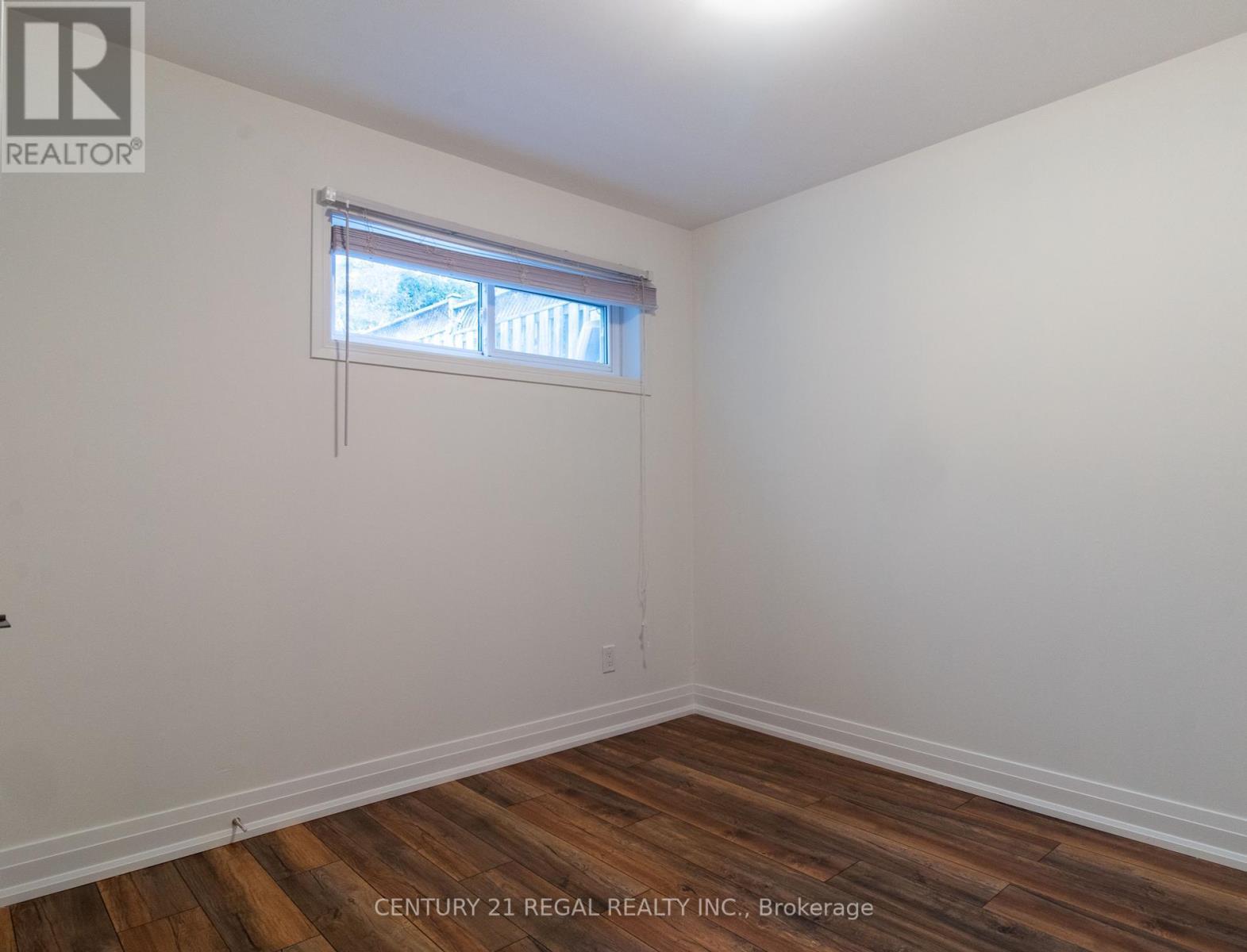 Lower - 47 Limestone Crescent, Whitby, ON - Indoor Photo Showing Other Room