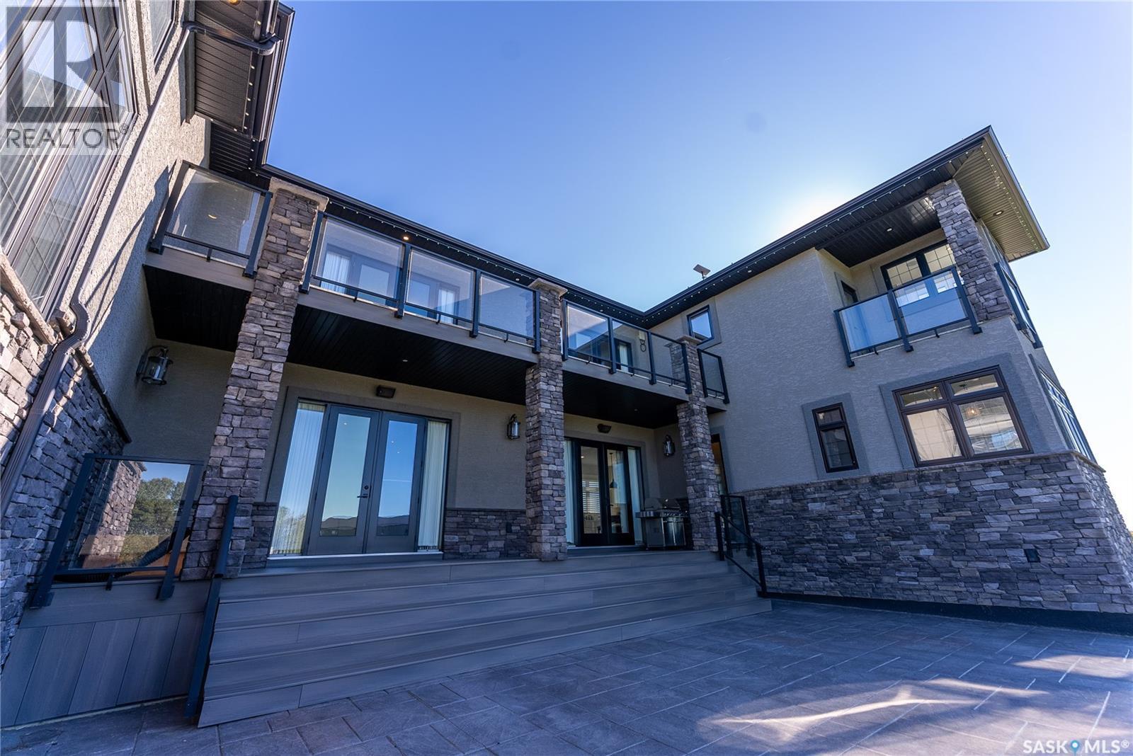 Saskatchewan Prestige Manor, Douglas Rm No. 436, SK - Outdoor