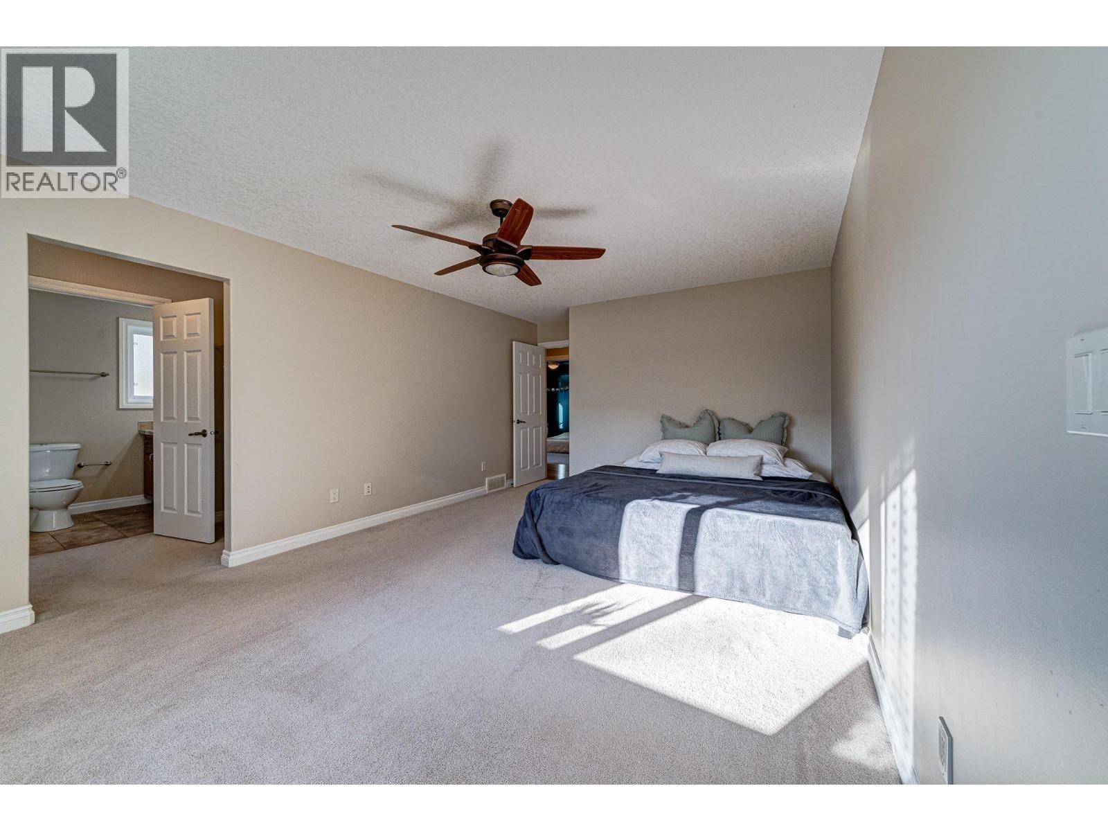 5 Caledonia Place, Elkford, BC - Indoor Photo Showing Bedroom