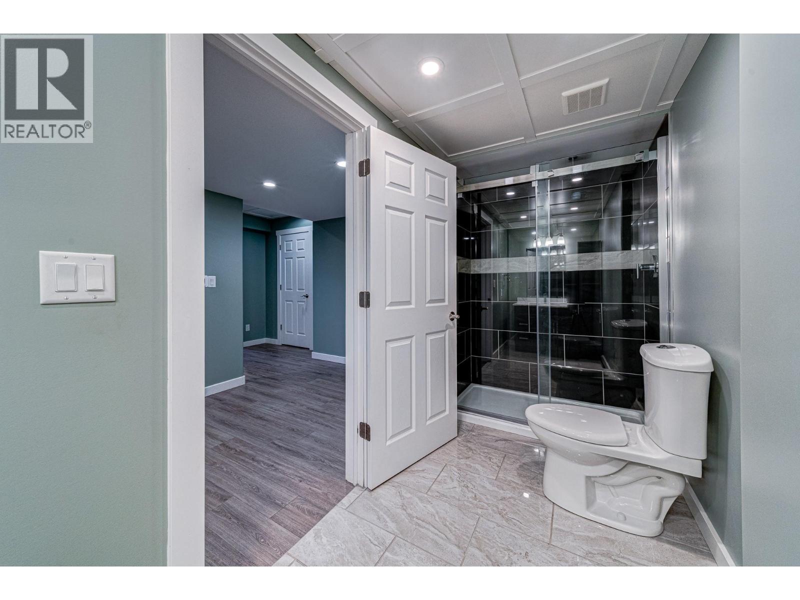 5 Caledonia Place, Elkford, BC - Indoor