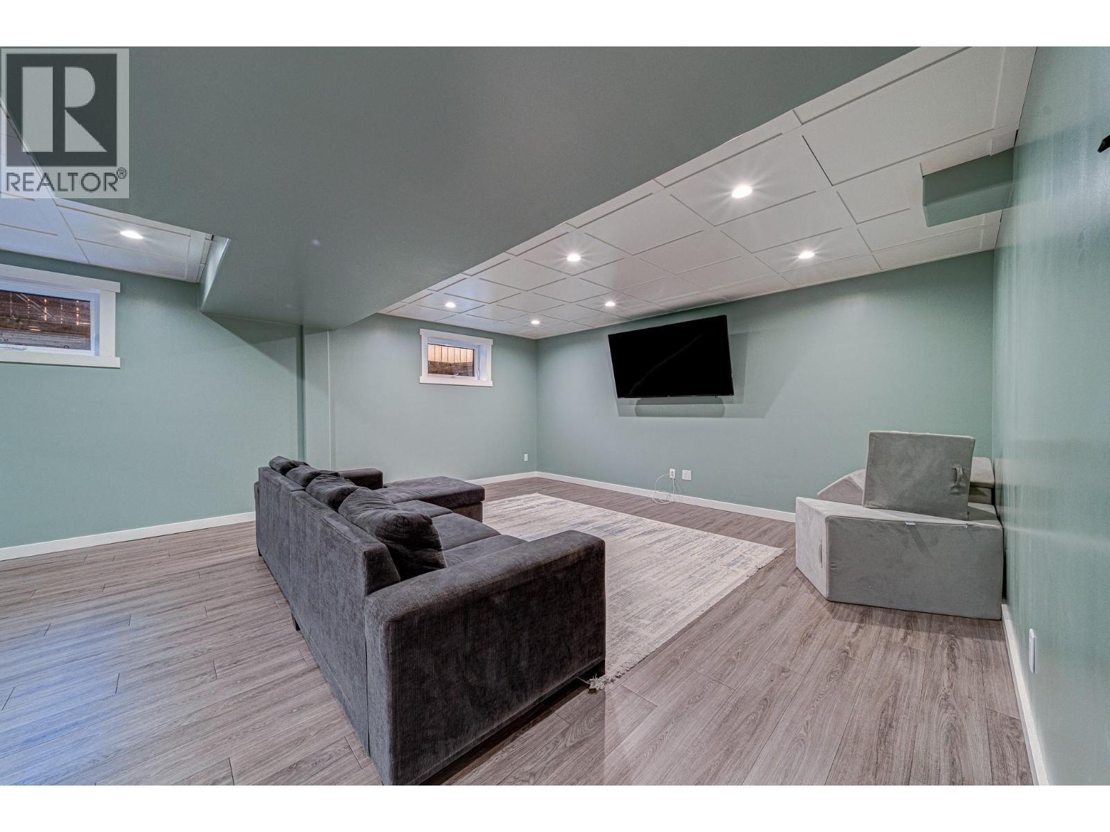 5 Caledonia Place, Elkford, BC - Indoor Photo Showing Basement