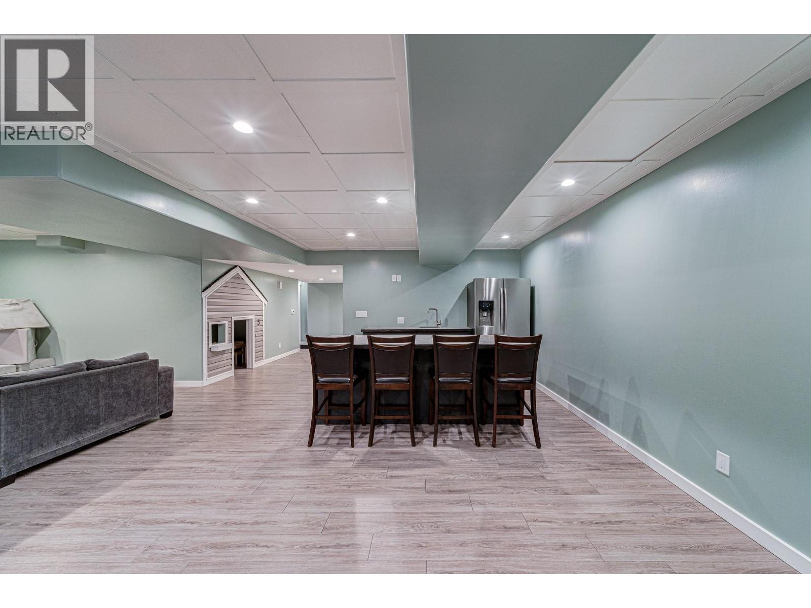 5 Caledonia Place, Elkford, BC - Indoor