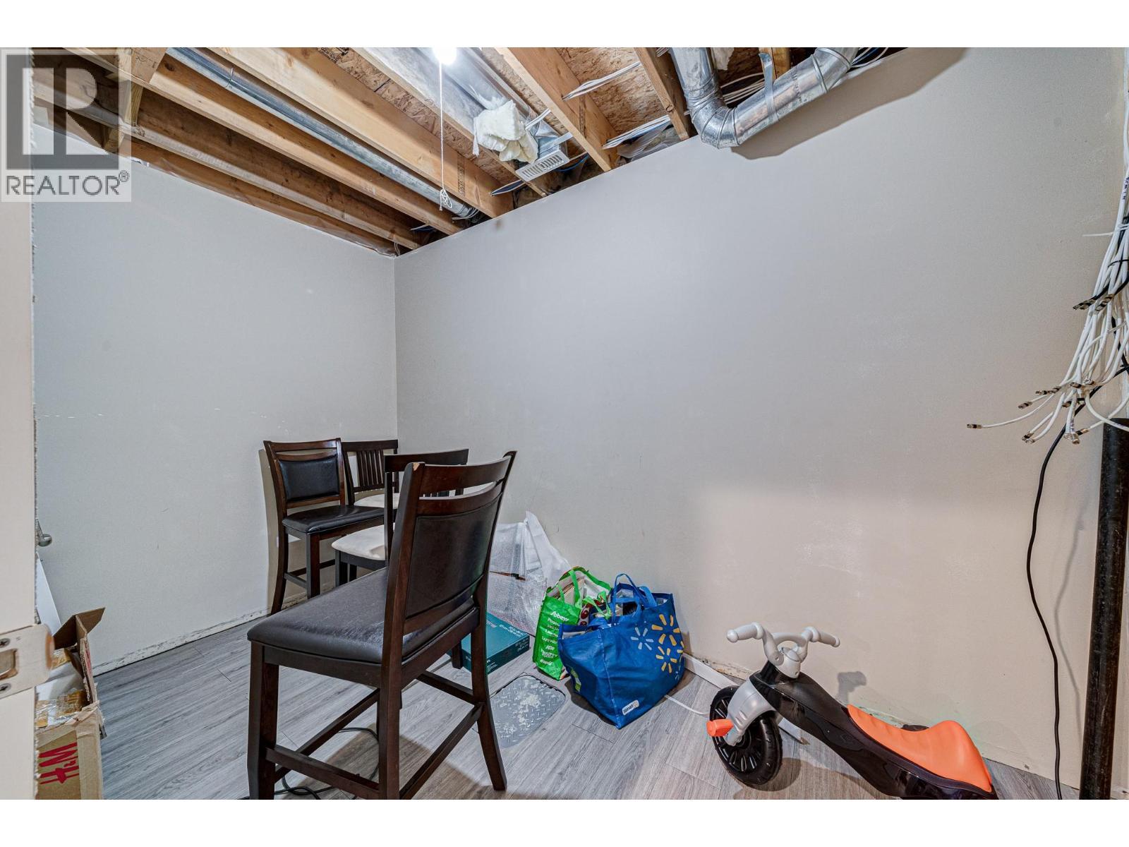 5 Caledonia Place, Elkford, BC - Indoor