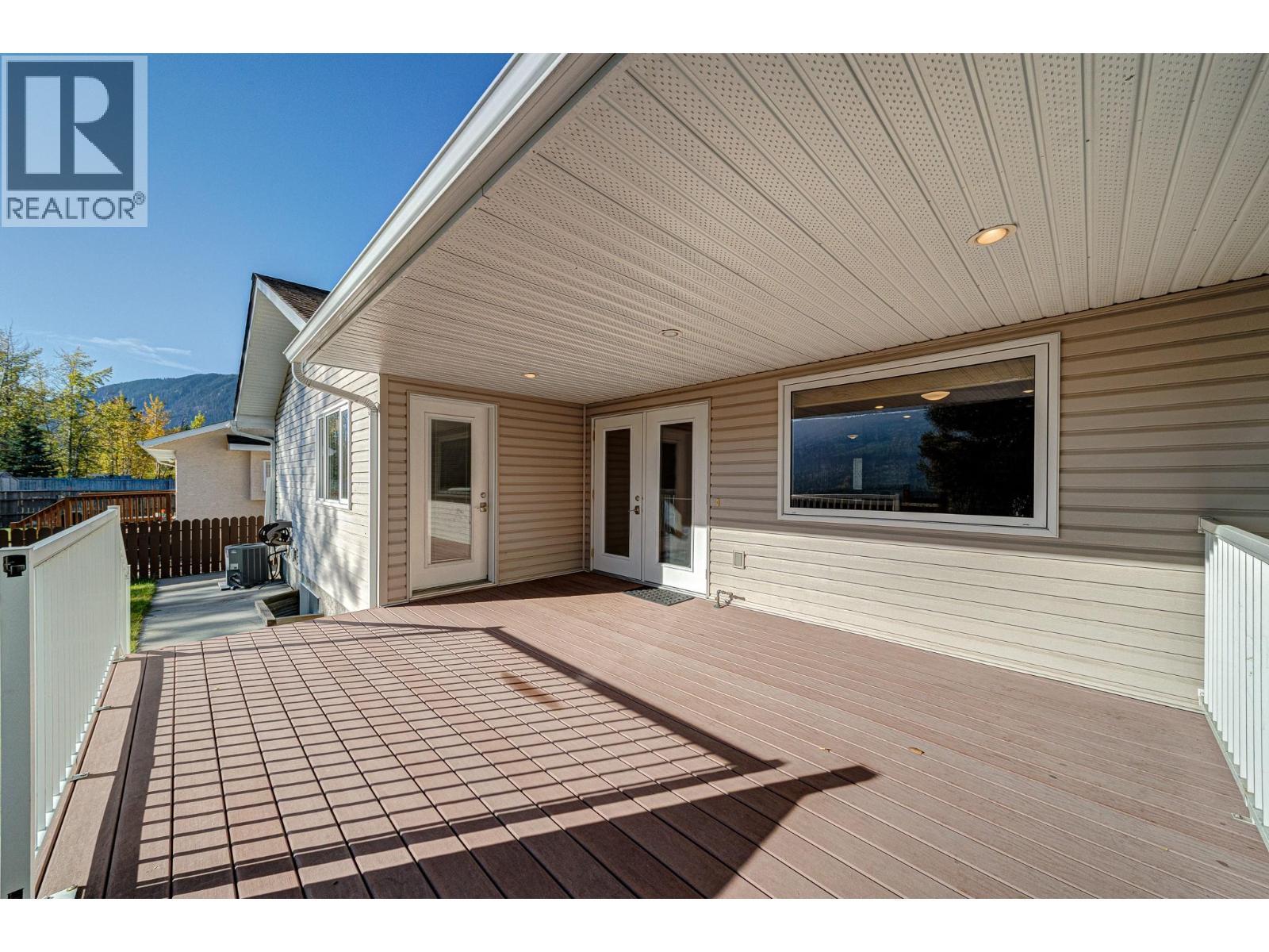 5 Caledonia Place, Elkford, BC - Outdoor With Deck Patio Veranda With Exterior