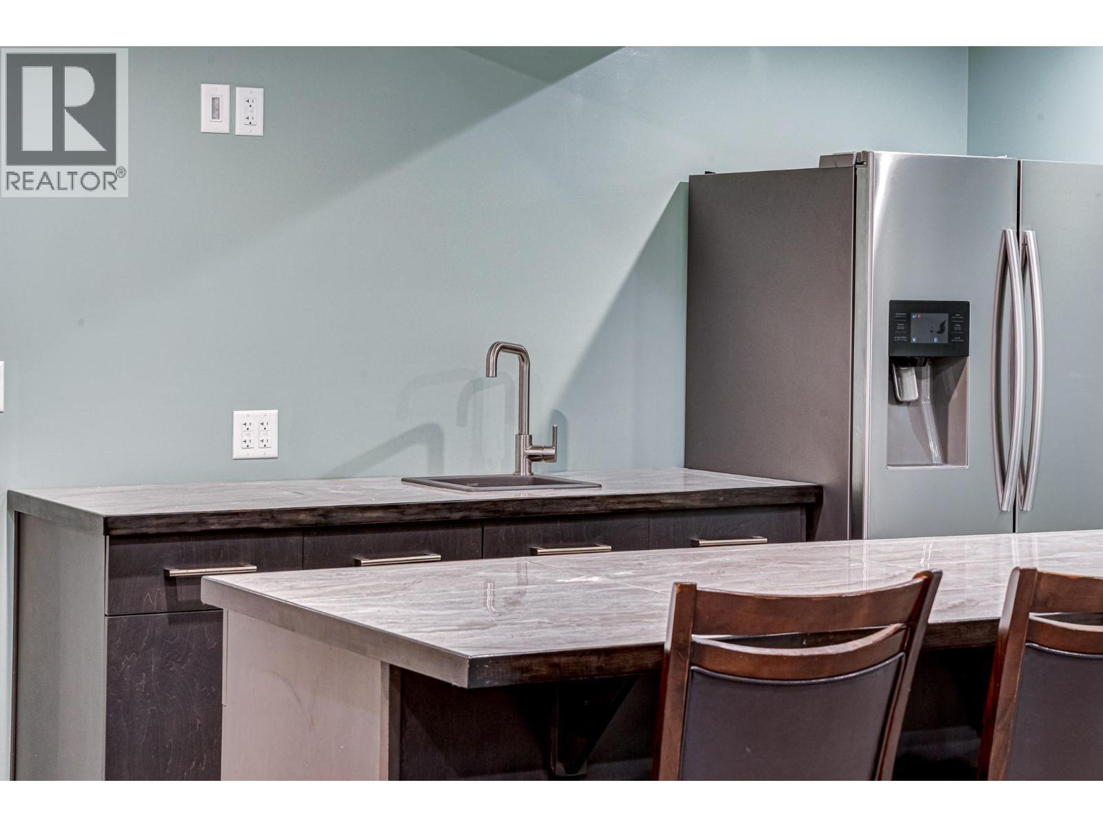 5 Caledonia Place, Elkford, BC - Indoor Photo Showing Other Room