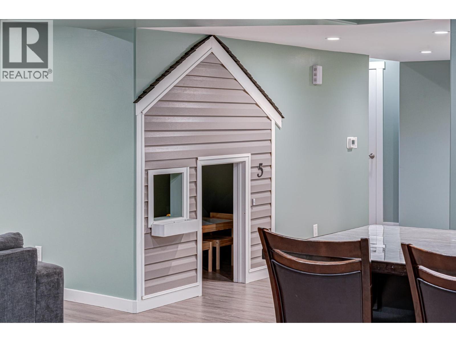 5 Caledonia Place, Elkford, BC - Indoor