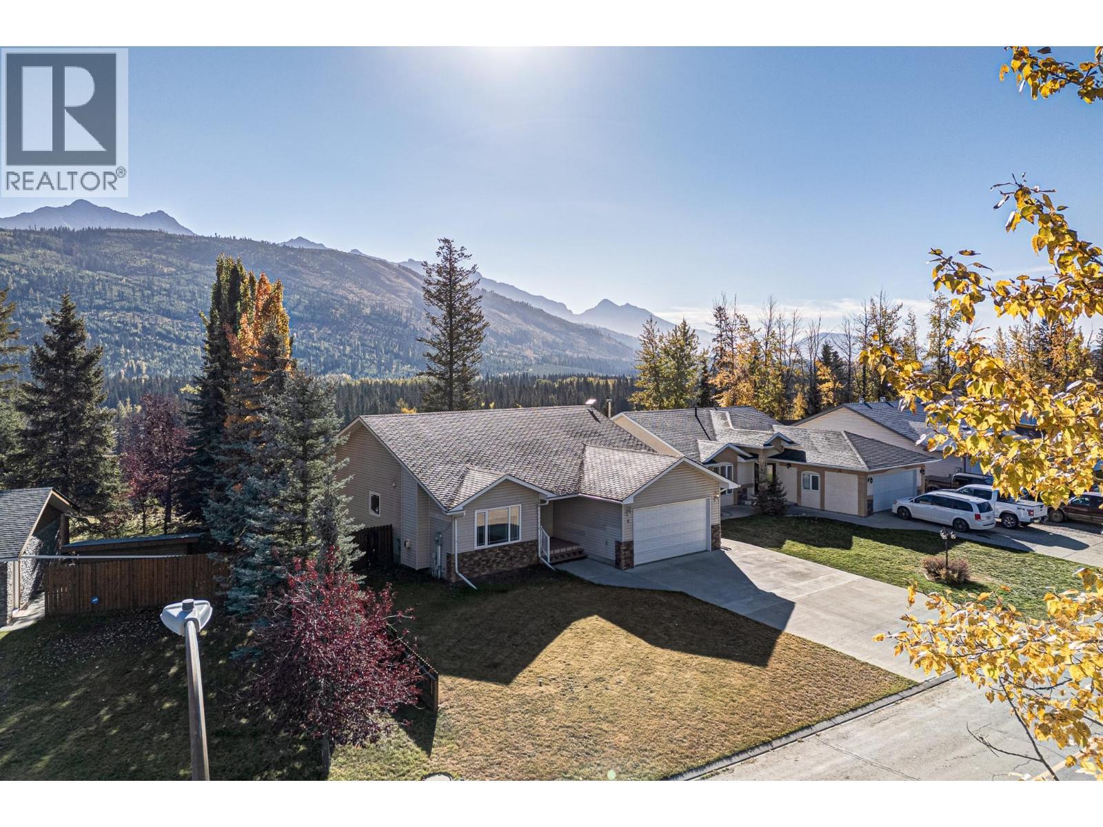 5 Caledonia Place, Elkford, BC - Outdoor