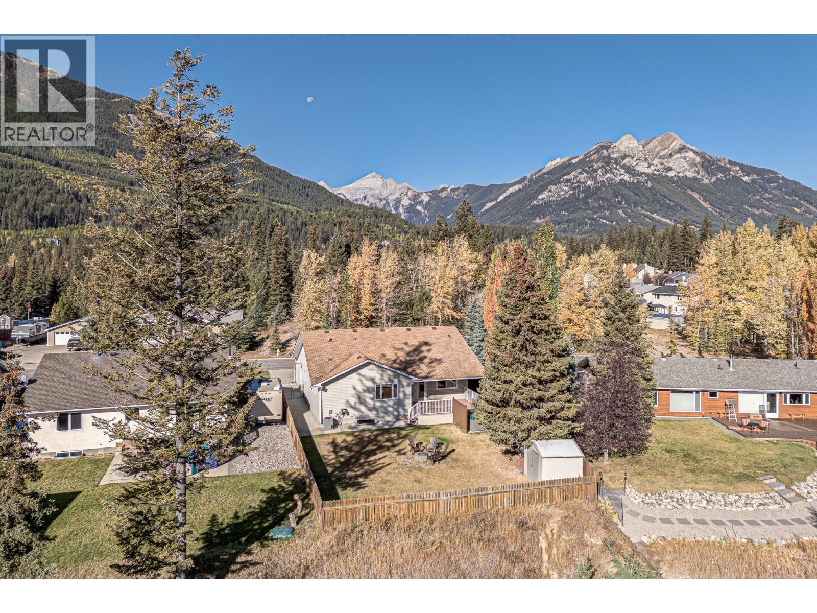 5 Caledonia Place, Elkford, BC - Outdoor