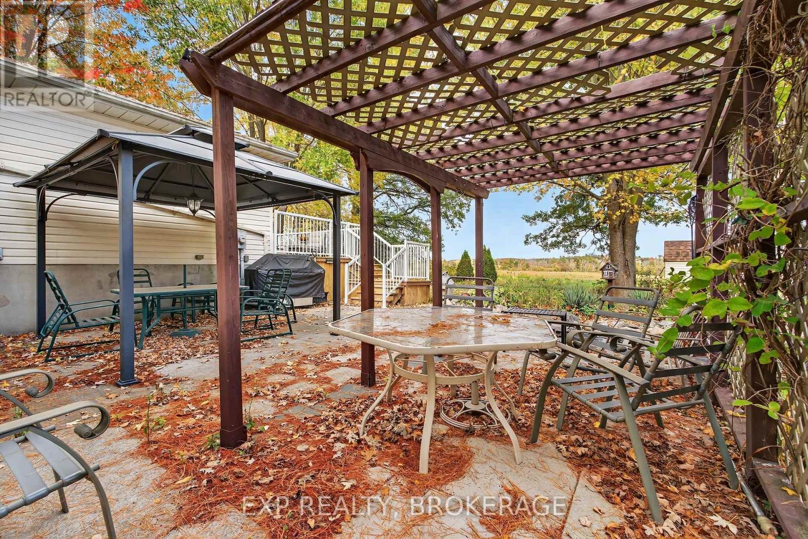 63 Southwood Crescent, Greater Napanee (Greater Napanee), ON - Outdoor With Deck Patio Veranda