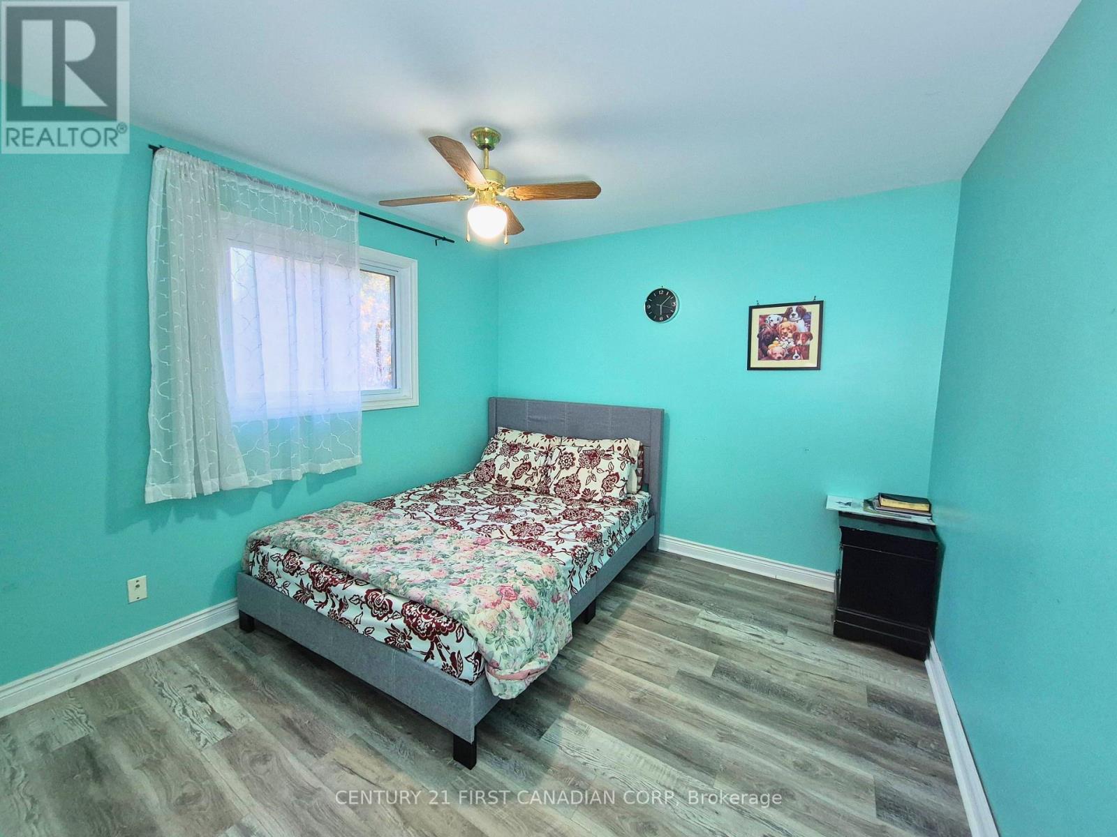 15 Mohican Drive, Woodstock (Woodstock - North), ON - Indoor Photo Showing Bedroom