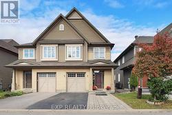 618 MOORPARK AVENUE N  Ottawa, ON K2M 0B6