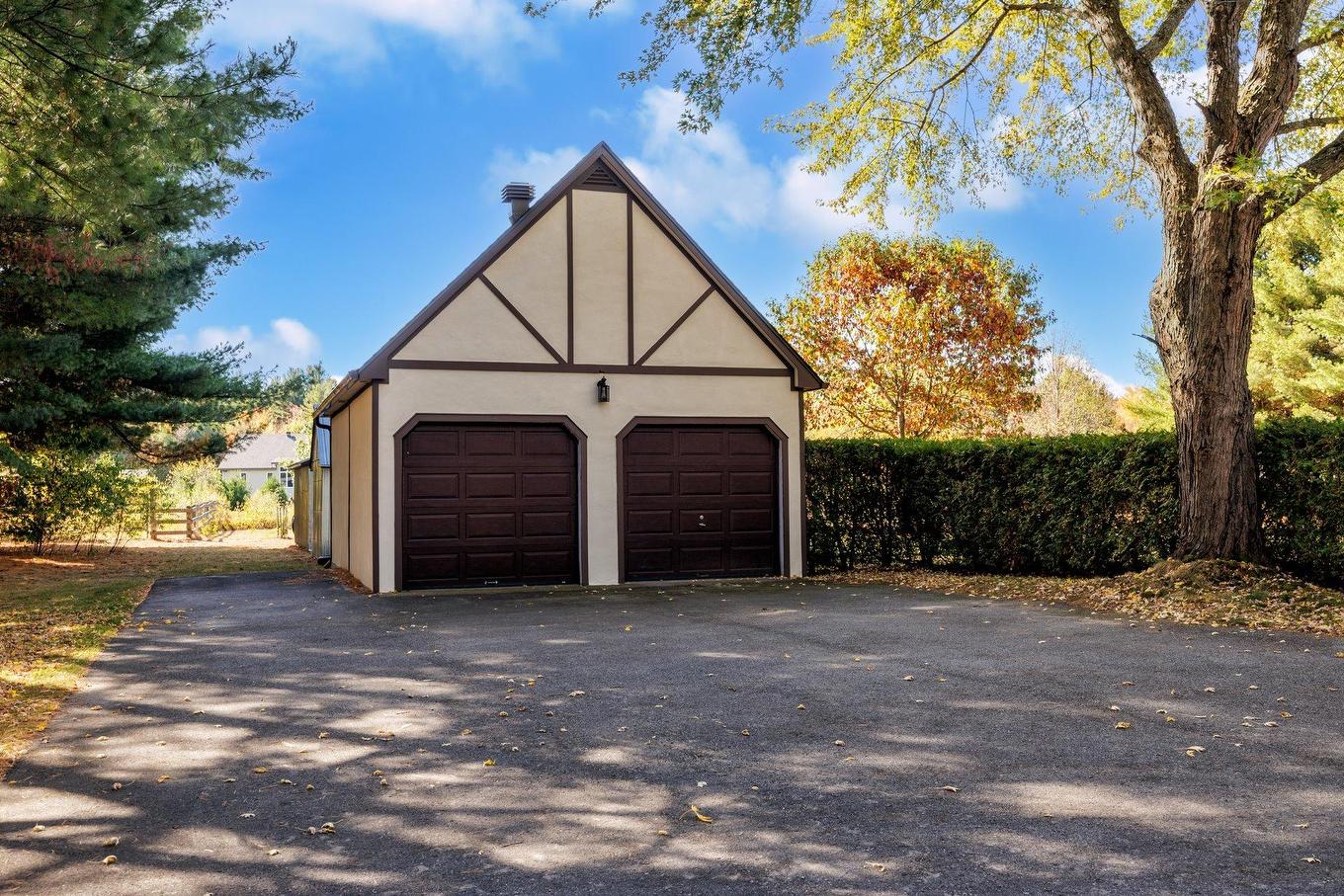 Garage - 3070 Ch. Ste-Angélique, Saint-Lazare, QC - Outdoor