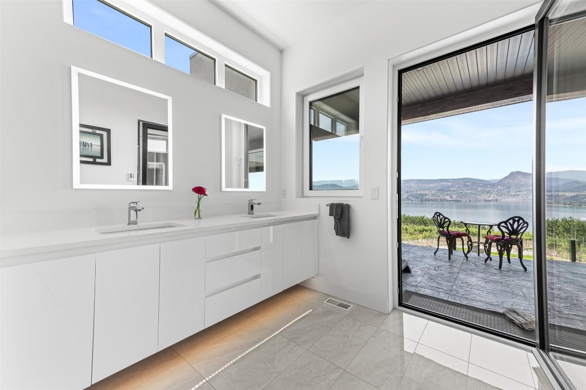 2805 Aikins Loop, Naramata, BC