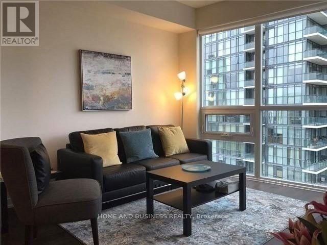 1505 - 510 Curran Place, Mississauga, ON - Indoor Photo Showing Living Room