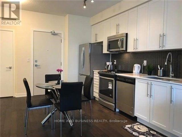 1505 - 510 Curran Place, Mississauga, ON - Indoor Photo Showing Kitchen