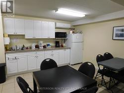 COMMON SOCIAL ROOM -