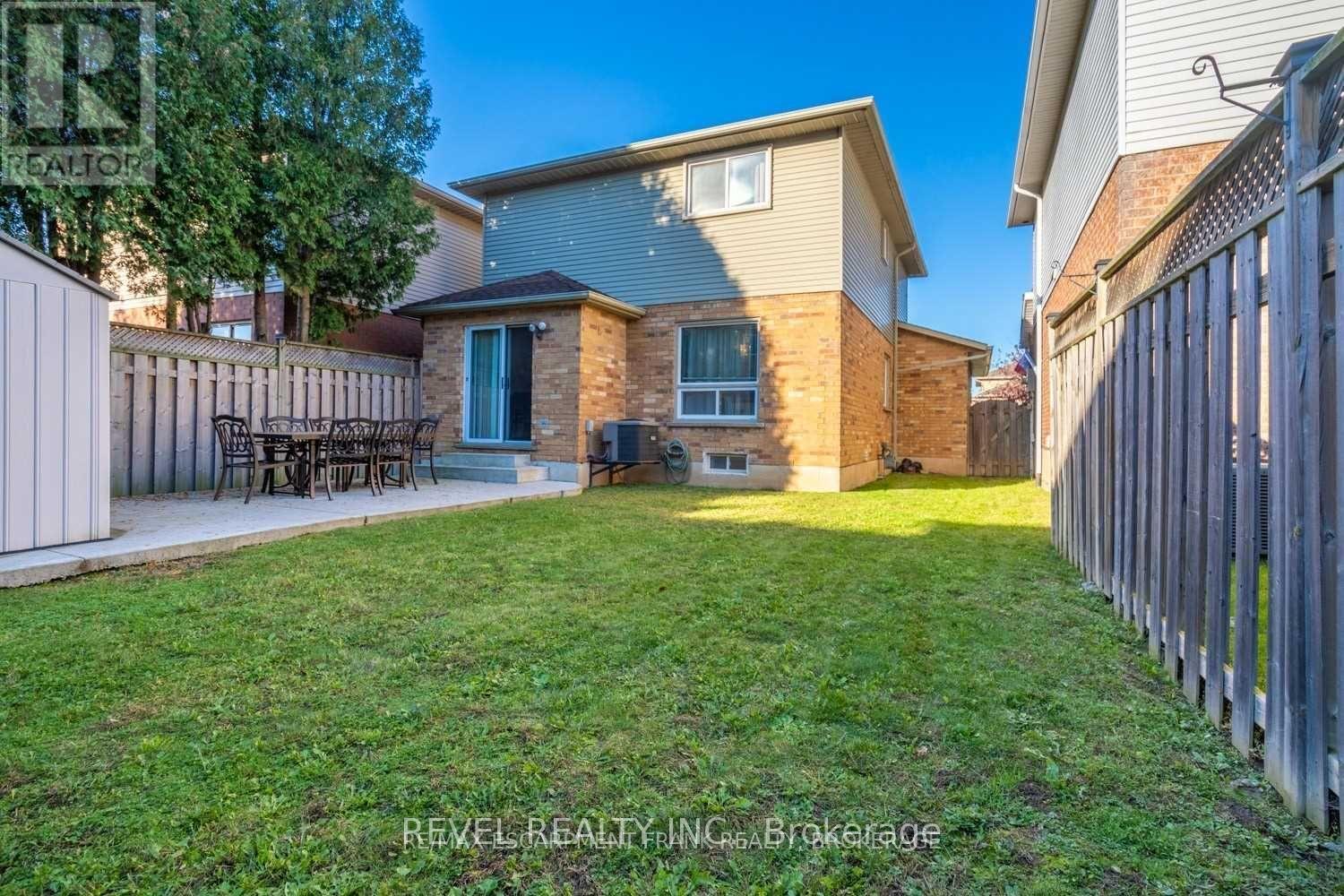 79 Lynnette Drive, Hamilton, ON - Outdoor