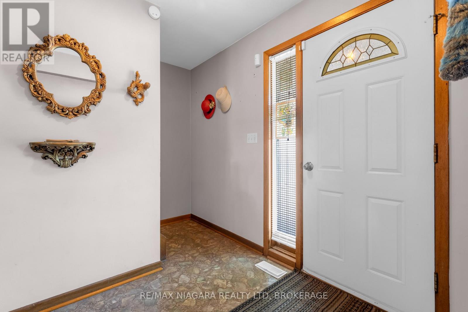 21 Donlea Drive, Port Colborne (Main Street), ON - Indoor Photo Showing Other Room