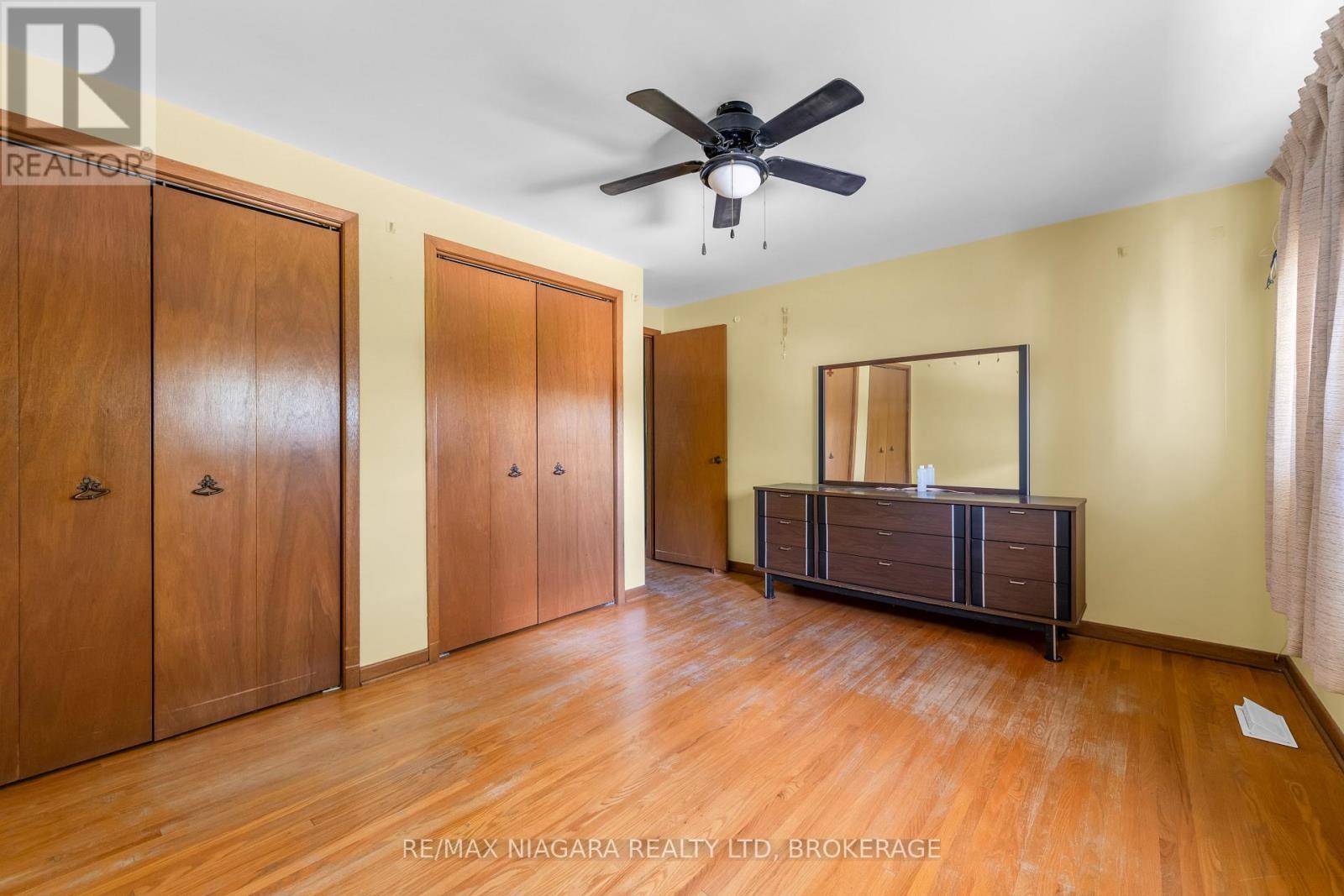 21 Donlea Drive, Port Colborne (Main Street), ON - Indoor