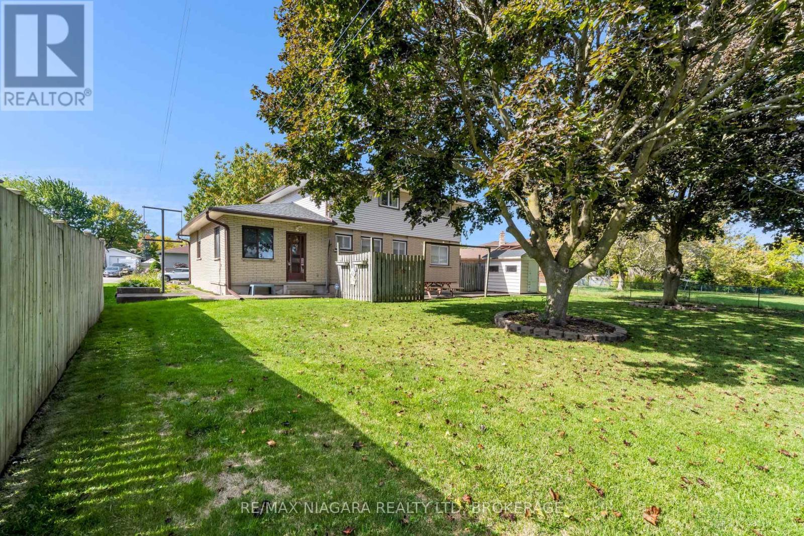 21 Donlea Drive, Port Colborne (Main Street), ON - Outdoor