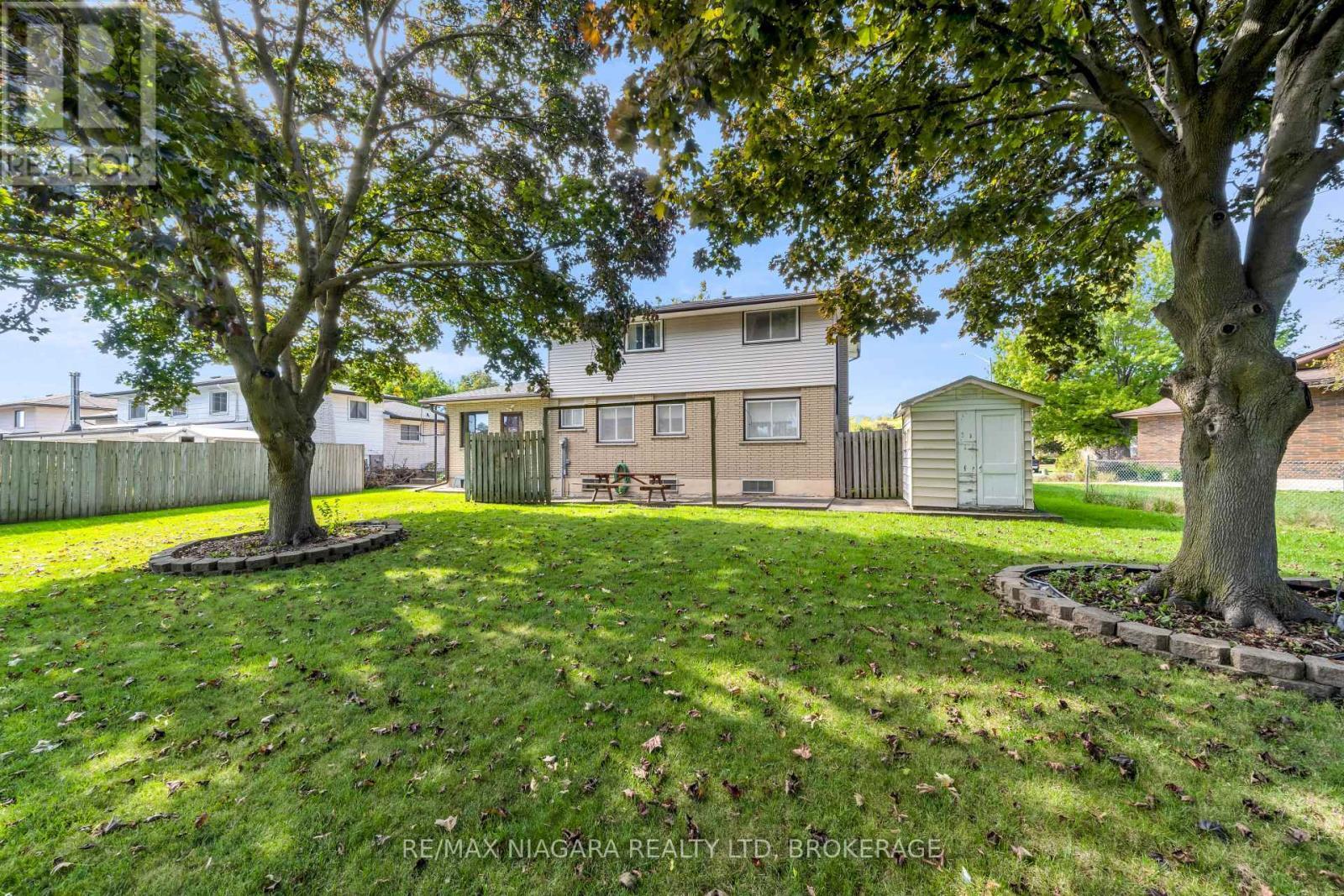 21 Donlea Drive, Port Colborne (Main Street), ON - Outdoor