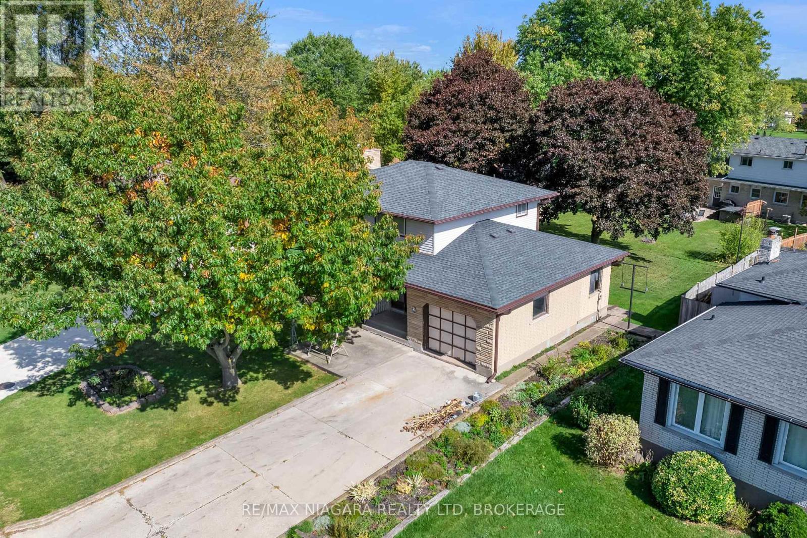 21 Donlea Drive, Port Colborne (Main Street), ON - Outdoor