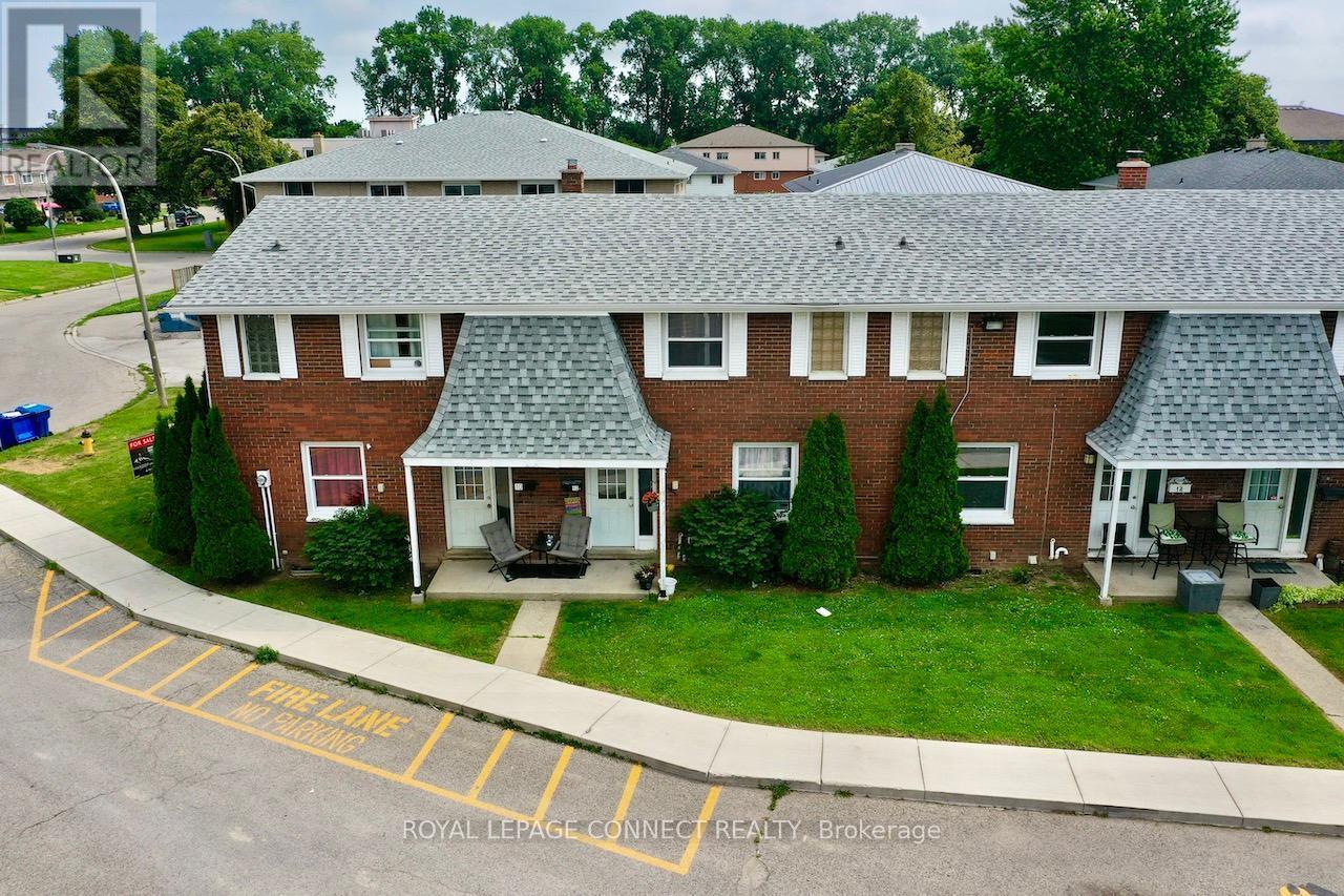 12 - 12 Orchard Place, Chatham-Kent, ON - Outdoor