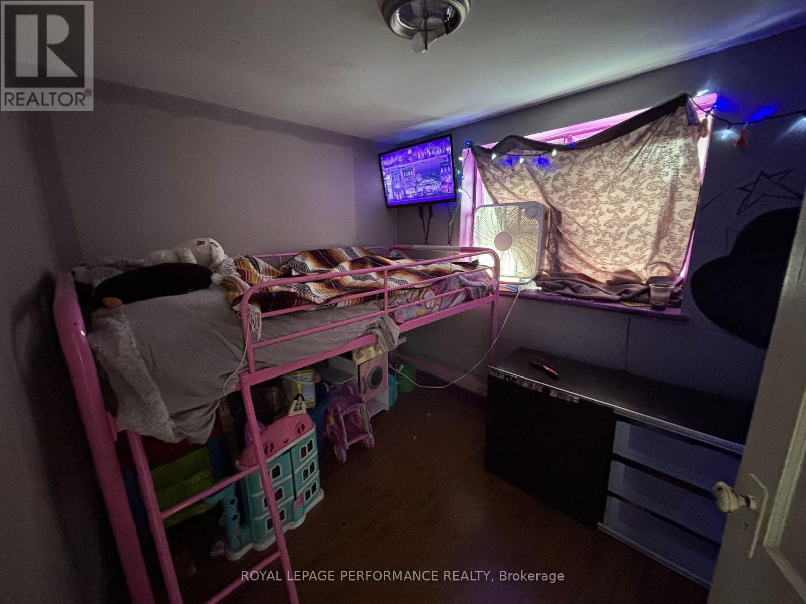 345 Gloucester St N Street N, Cornwall, ON - Indoor