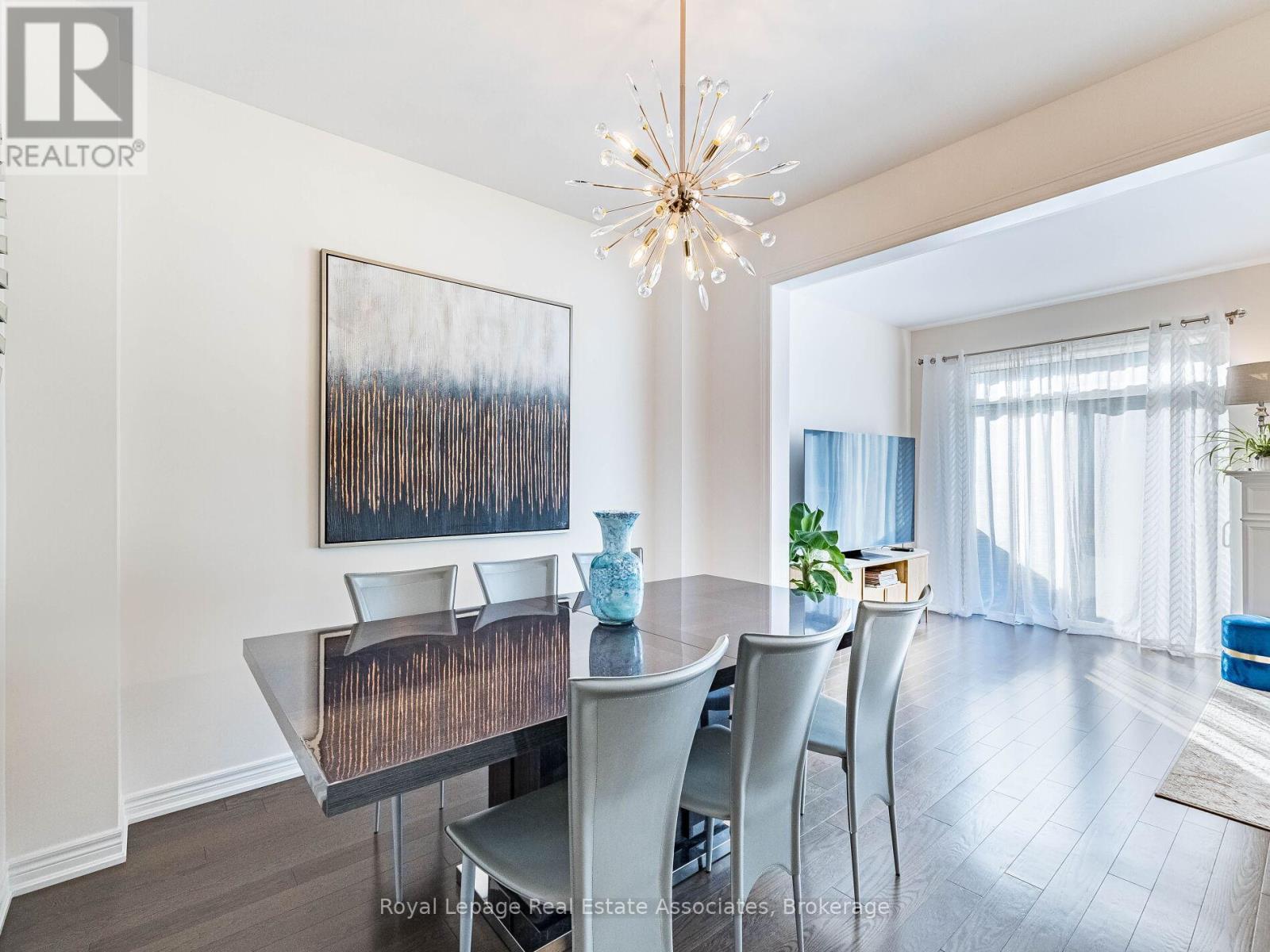 18 Heming Trail, Hamilton, ON - Indoor Photo Showing Dining Room
