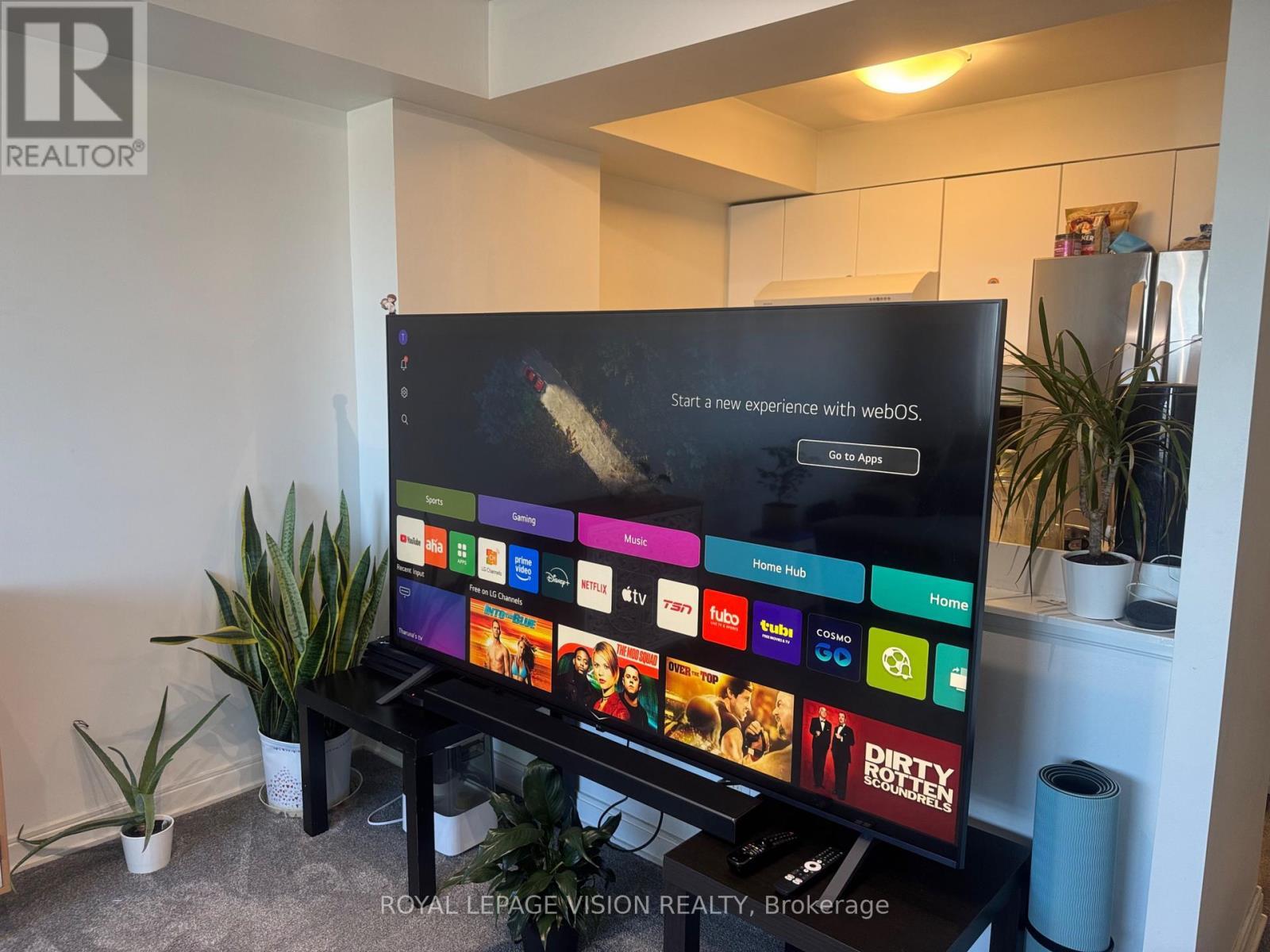 1109 - 151 Village Green Square, Toronto, ON - Indoor