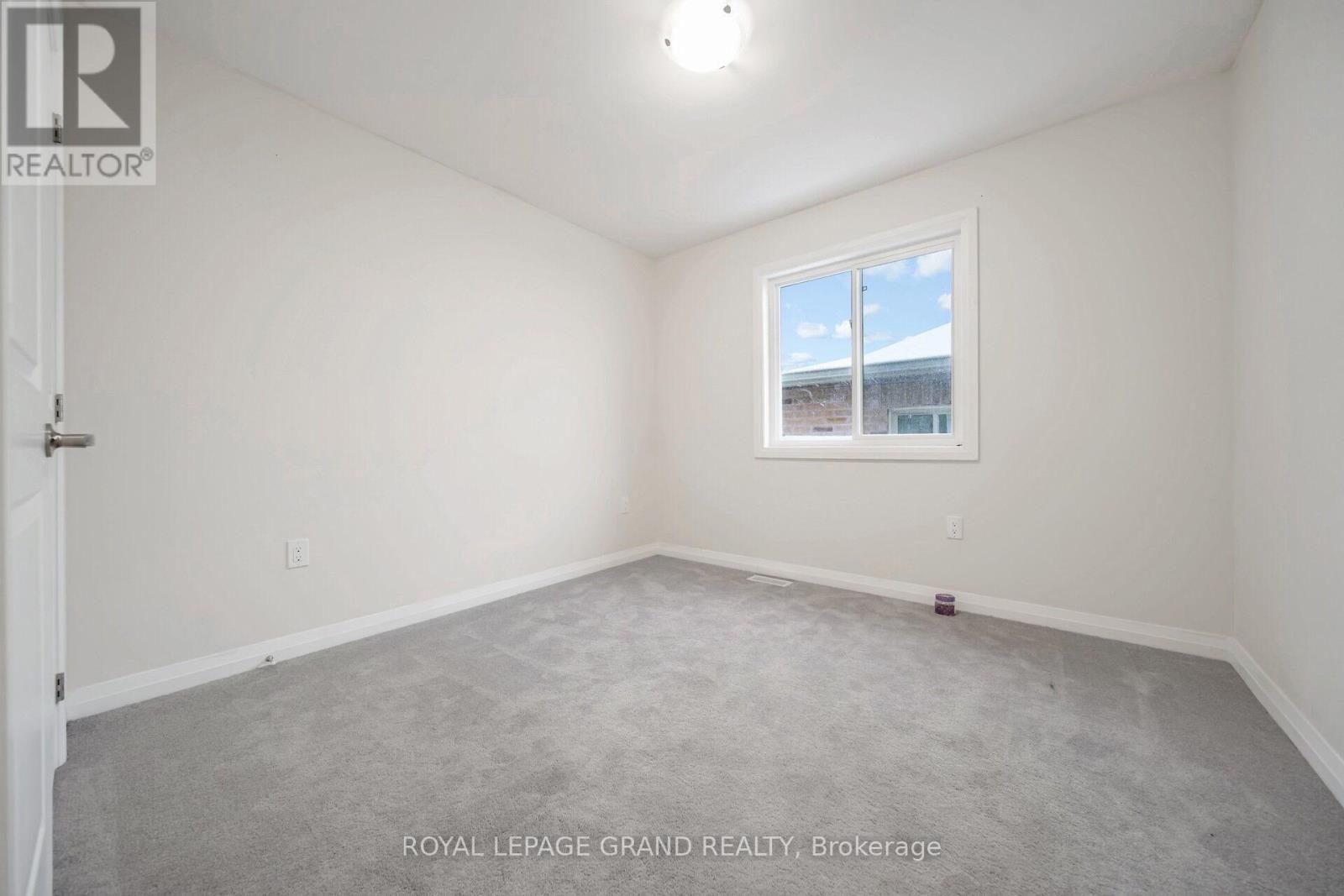 16 Revol Road, Penetanguishene, ON - Indoor Photo Showing Other Room