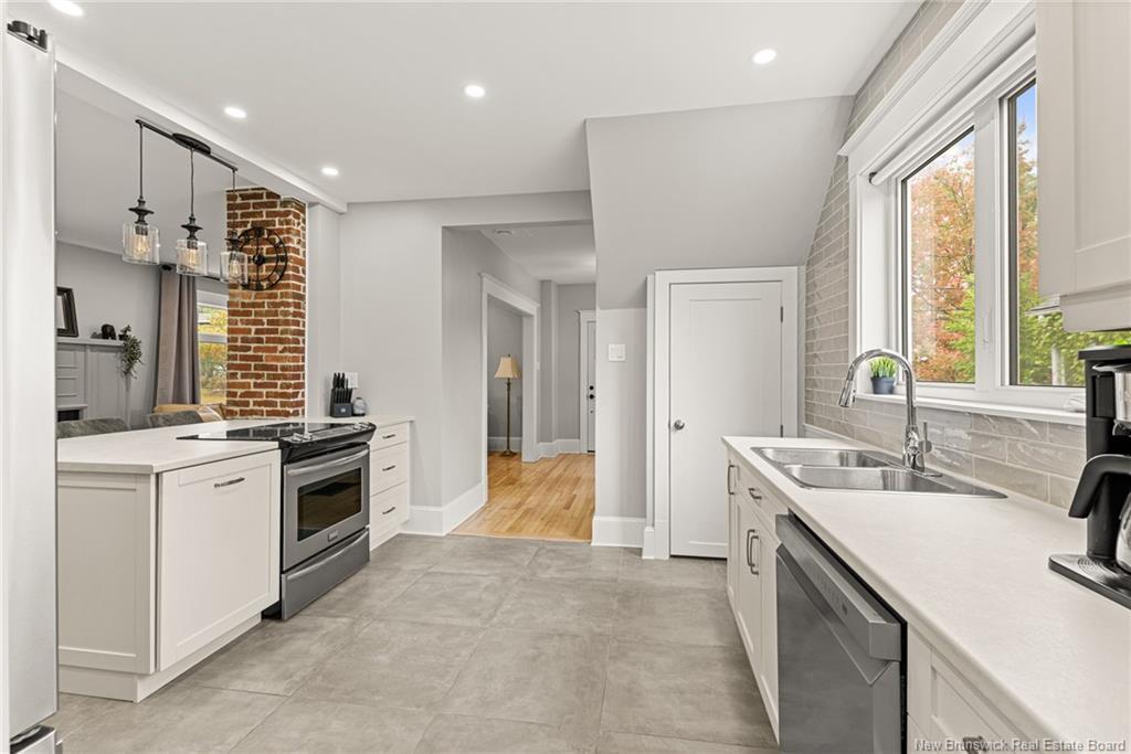 32 Garden Hill Ave, Moncton, NB