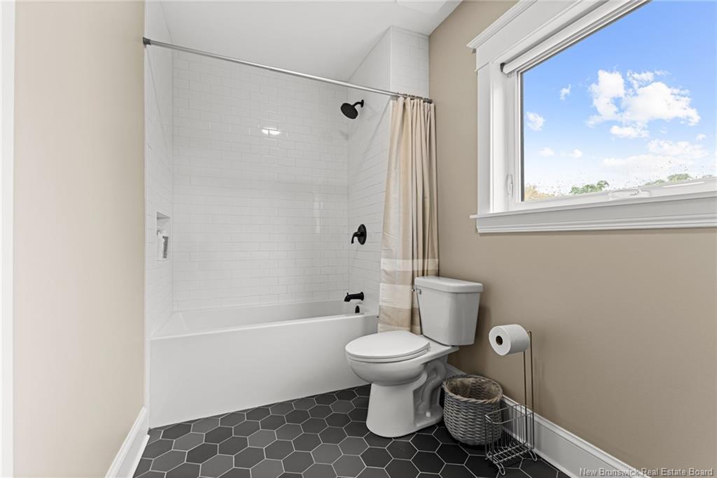 32 Garden Hill Ave, Moncton, NB