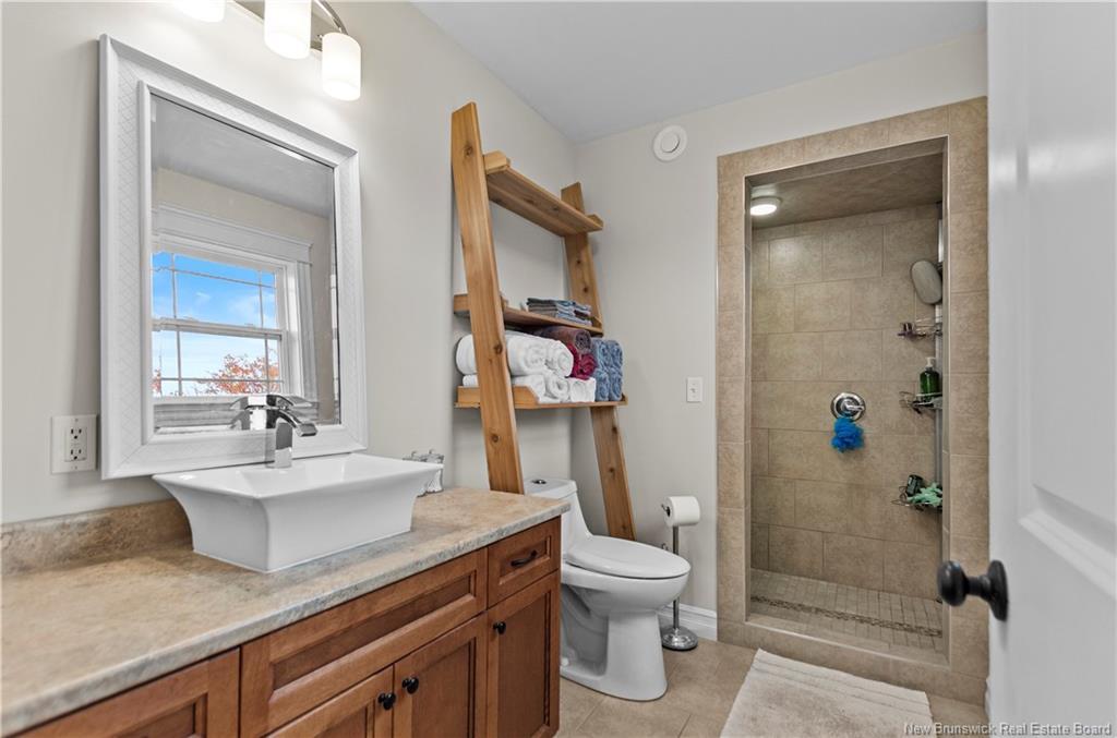 31 Lyman St, Burton, NB