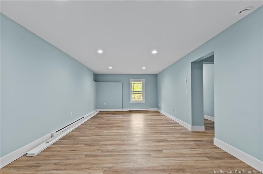 31 Lyman St, Burton, NB