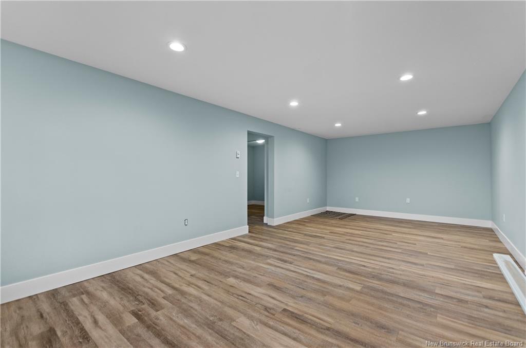 31 Lyman St, Burton, NB