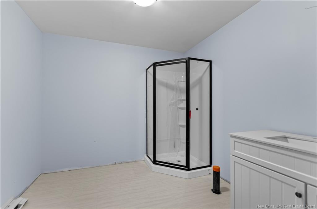 31 Lyman St, Burton, NB