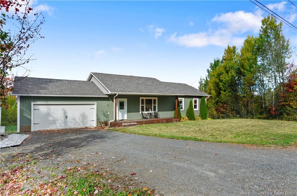 31 Lyman St, Burton, NB