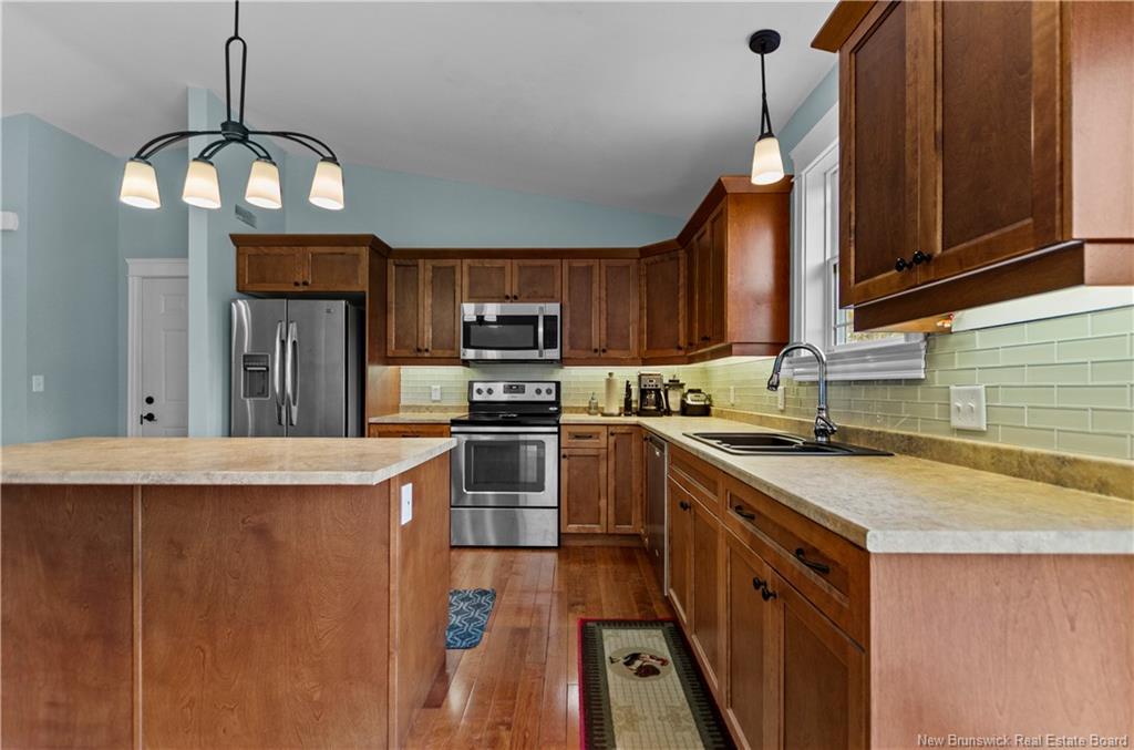 31 Lyman St, Burton, NB