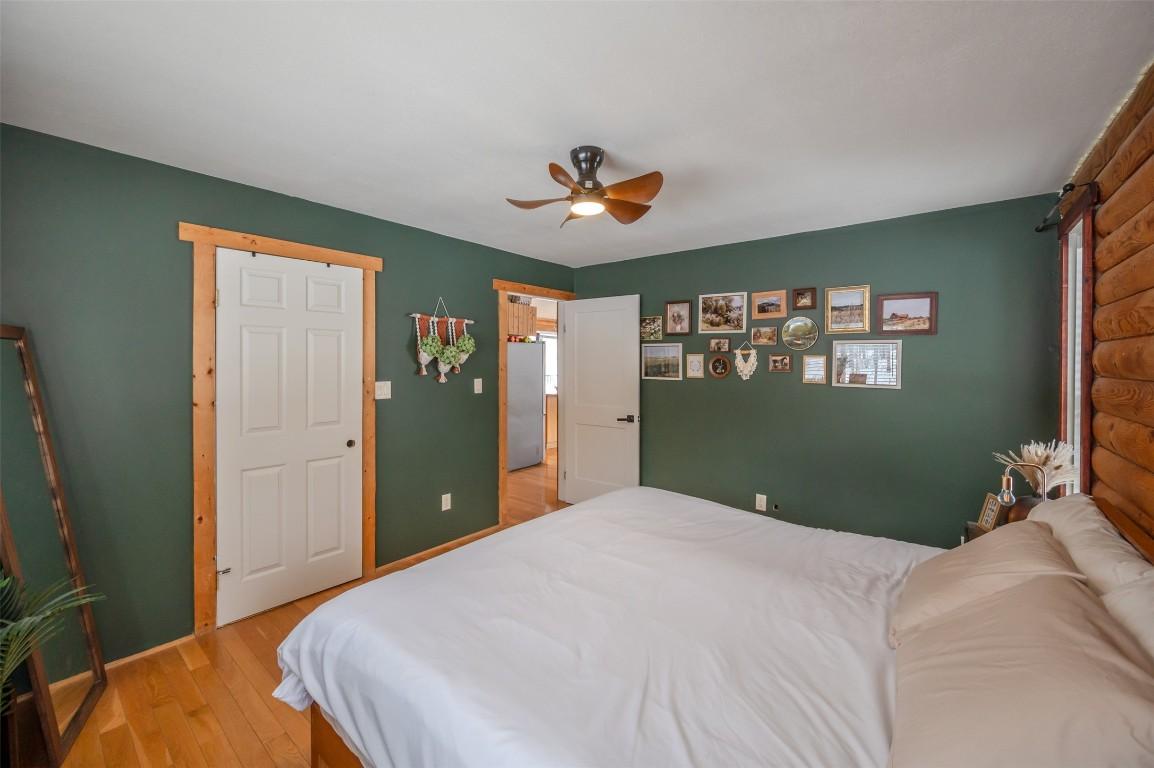 105 Saddlehorn Drive, Kaleden, BC - Indoor Photo Showing Bedroom
