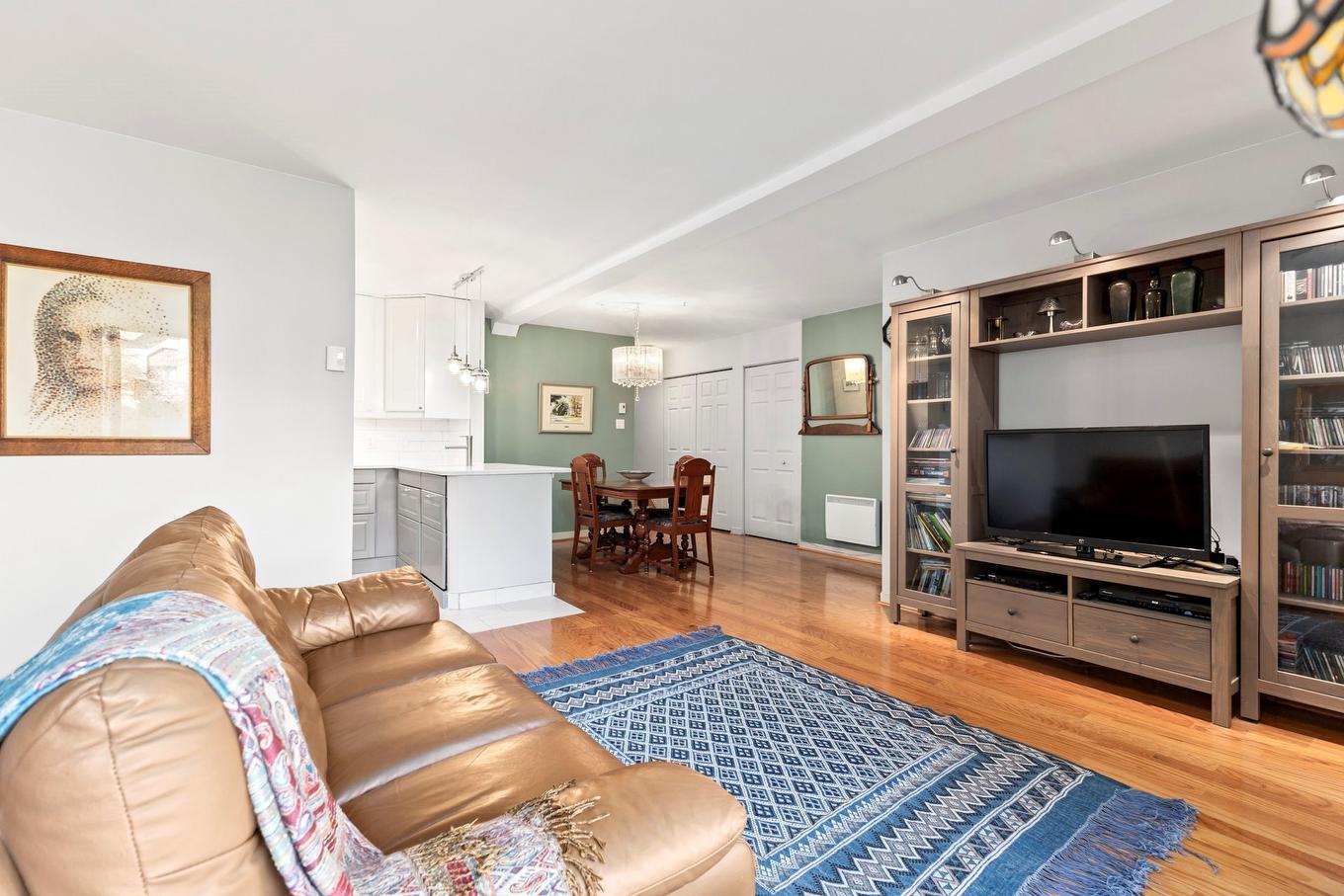 Vue d'ensemble - 5554 Place De Jumonville, Montréal (Rosemont/La Petite-Patrie), QC - Indoor Photo Showing Living Room