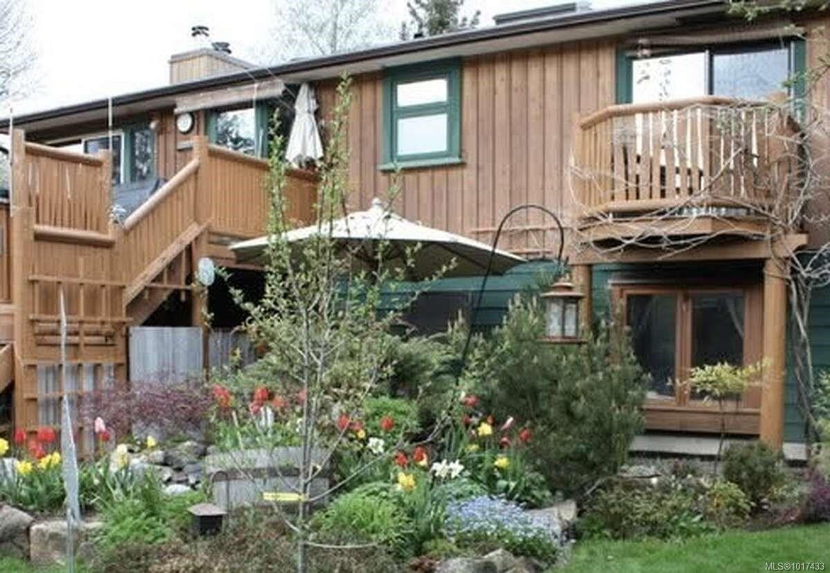 347 Pritchard Rd, Comox, BC