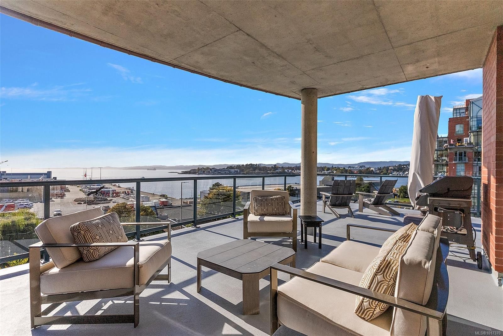 631-21 Dallas Rd, Victoria, BC - Outdoor With Body Of Water With View With Exterior